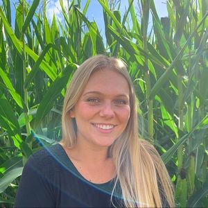 Meet your Posher, Carlee